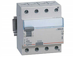 433195 LEGRAND XC10 4X40A 300MA KAÇAK AKIM KORUMA