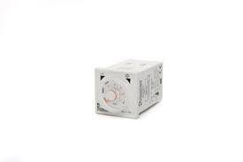 RZ1A1A06M-25 EMAS RZ1 SERİSİ 8 PİN'Lİ 24VAC/DC-230VAC 1CO 5A (REZİSTİF) 0,6SN-6DK ANALOG ZAMAN ELEKTRONİK RÖLE - 1