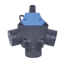 3101-316-0300 TP ELECTRIC KAUÇUK MONOFAZE 3 LÜ GRUP PRİZ FRANSIZ TİPİ 8693151648522